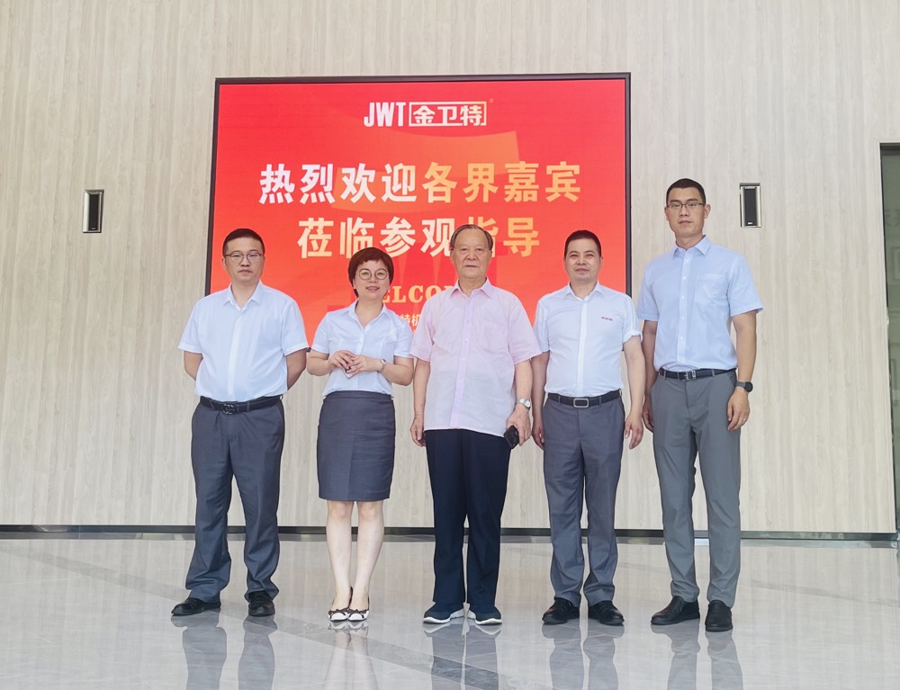 中国锻压学会曾凡昌教授莅临我司