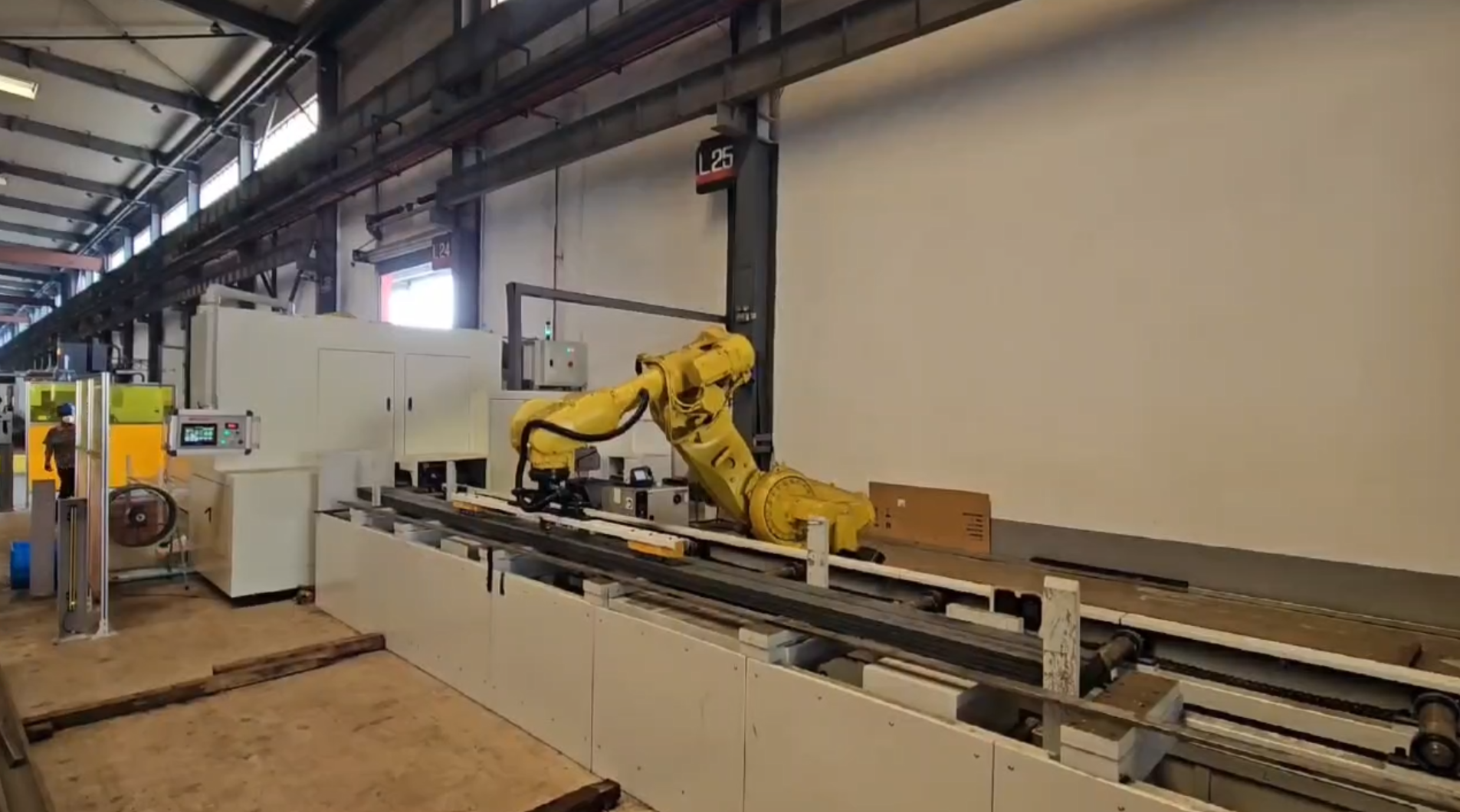 B610锯板机的自动化锯切视频