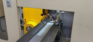 SA-70锯切六角管去毛刺自动线