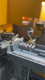 料尾专机锯切实心棒