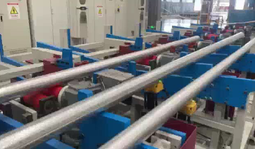 旭升现场锯切倒角视频